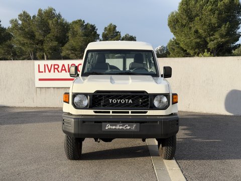 TOYOTA GRJ78 BVM BLANC INTERIEUR GRIS