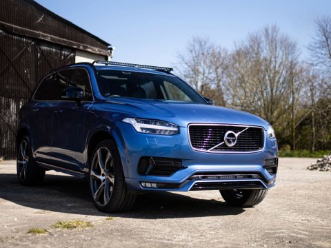 Kit support de toit Lazer Volvo XC90 (2015+) avec longerons - Hauteur 73 mm