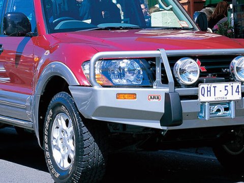 Pare chocs Winch Bar Pajero III DID avant 03