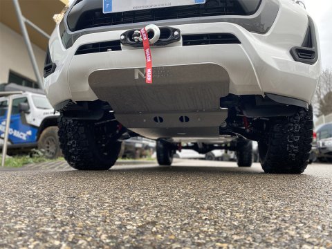 Platine de treuil intégrée au pare-chocs d'origine pour Toyota Hilux Revo après 01/2021 N4-Offroad