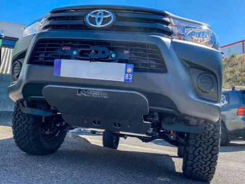 Platine de treuil intégrée au pare-chocs d'origine pour Toyota Hilux Revo avant 12/2020 N4-Offroad