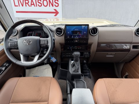 Toyota Land Cruiser 2025 GRJ71 V6 4.0L 228cv 40ème anniversaire