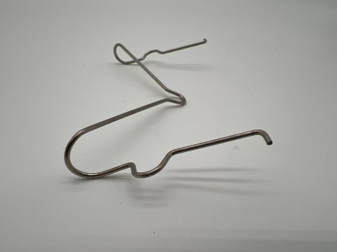Clips / ressorts anti vibration des plaquettes dans l'étrier avant KDJ12 KDJ15 Hilux