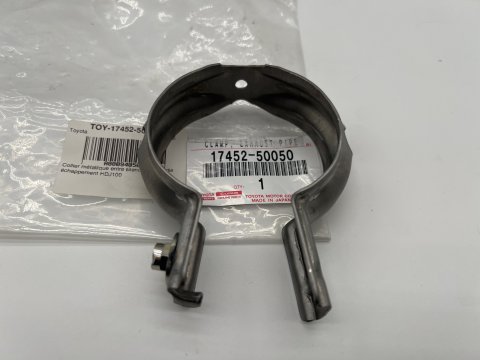Collier métallique entre silencieux et sortie échappement HDJ100