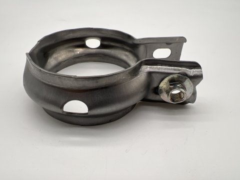 Collier métallique entre silencieux et sortie échappement HDJ100