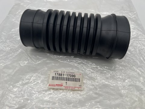 Durite accordéon entre boite à air et turbo HDJ100 08/2002+