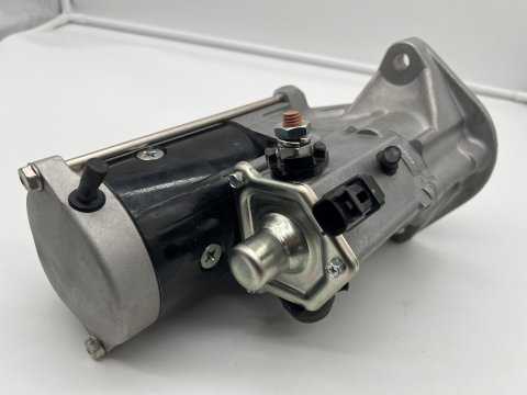 Démarreur complet NEUF pour Land Cruiser HDJ100