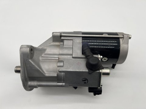 Démarreur complet NEUF pour Land Cruiser HDJ100