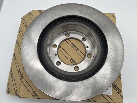 Disque de frein avant Land Cruiser KDJ12 et Hilux GR