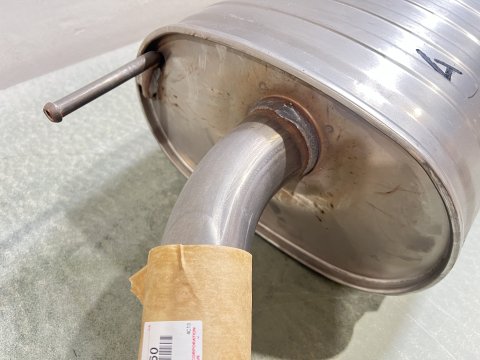 Silencieux central échappement HDJ100