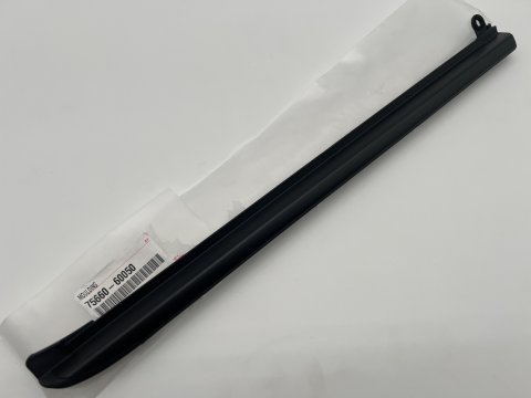 Moulure extérieure custode arrière droite KDJ120