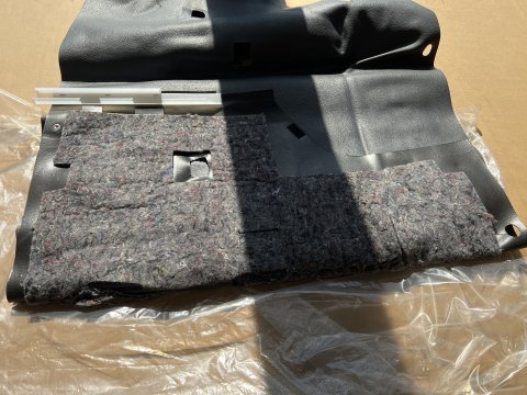 Tapis de sol central gris GRJ71
