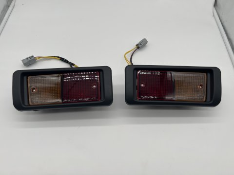 Feux adaptables de pare chocs arrière Toyota Land Cruiser série 70 - La paire