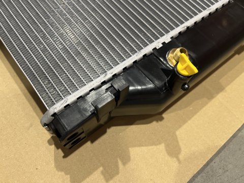 Radiateur adaptable HDJ80 - Compatible BVM et BVA