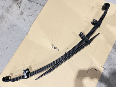 Lame de suspension arrière +50mm medium Toyota Hilux Revo DTC Parts