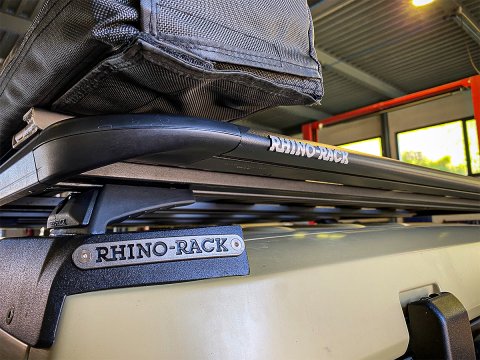 Kit galerie Rhino Rack Pioneer 6 1800x1430mm avec pieds RCL Jeep Wrangler JK 2011-2019