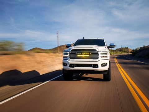 Kit intégration calandre Lazer RAM 2500/3500 Laramie (2019-2024) - Glide Elite