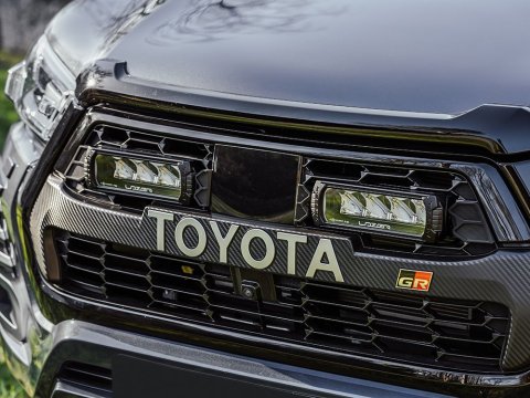 Kit intégration calandre Lazer Toyota Hilux GR Sport (2023-2024)