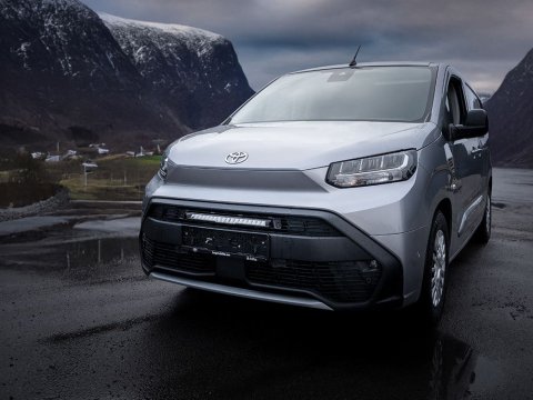 Kit intégration calandre Lazer Toyota Proace City (2023+) - Linear-18 standard