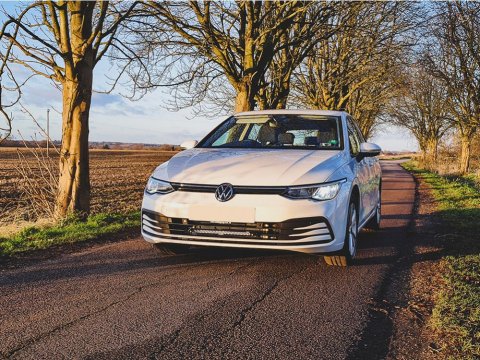 Kit intégration calandre Lazer VW Golf MK8 (2020+) - Linear-18 Elite i-LBA