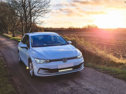 Kit intégration calandre Lazer VW Golf MK8 (2020+) - Glide Elite