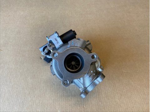 Turbocompresseur IHI VB37 gauche géométrie variable Toyota VDJ200