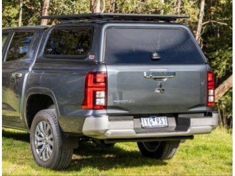 Hard top ARB Classic Plus Smooth avec vitres latérales relevables pour Mitsubishi L200 Double Cab 2024+