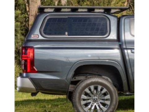 Hard top ARB Classic Plus Smooth avec panneaux latéraux aluminium relevables pour Mitsubishi L200 Double Cab 2024+