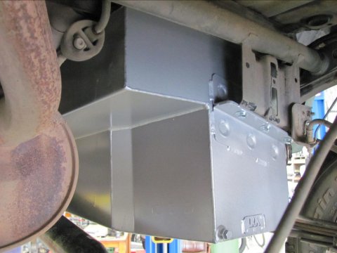 Réservoir de remplacement LRA 110L Toyota Hilux 169 Essence