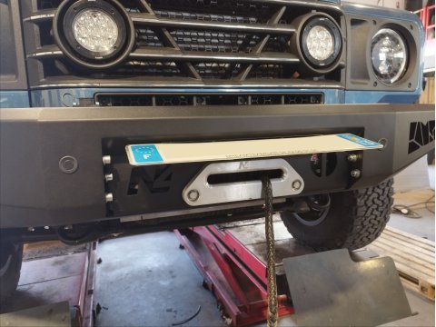 Support pivotant universel de plaque d'immatriculation N4-Offroad