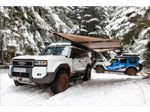 Auvent autoportant latéral Batwing 2.2m 180° Rhino Rack