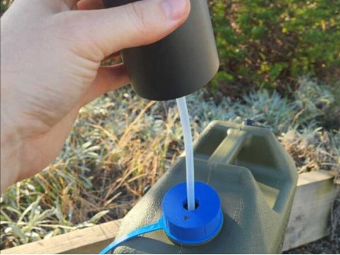 Robinet électrique rechargeable pour jerrycan d’eau
