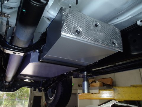 Réservoir de remplacement LRA 135L Nissan Navara NP300