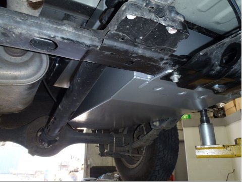 Réservoir de remplacement LRA 115L Isuzu DMax