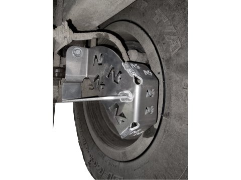 Kit de protection étrier Gauche et Droite arrière N4-Offroad pour Mercedes Sprinter 4x4 W906 W907