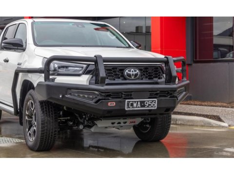 Pare-chocs avant acier ARB Summit MKII Bullbar Toyota Hilux Revo 2024+