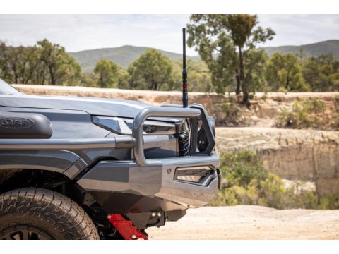 Pare-chocs avant acier ARB Summit MKII Bullbar Toyota Hilux Travo
