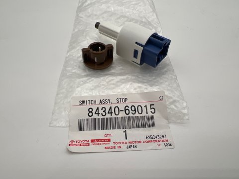Contacteur de feu stop sous la pédale KDJ12 Hilux Vigo Revo RAV4