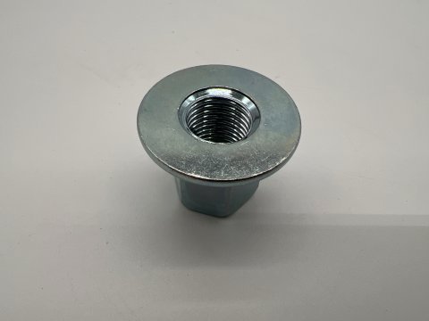 Ecrou de maintien de pignon distribution sur pompe injection