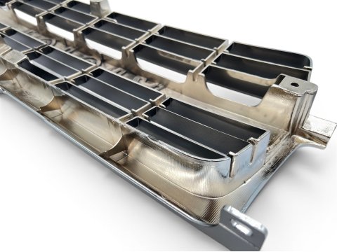 Calandre chromée TOYOTA pour HDJ80 12s
