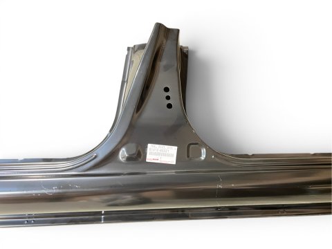 Bas de caisse avant extérieur gauche HDJ80