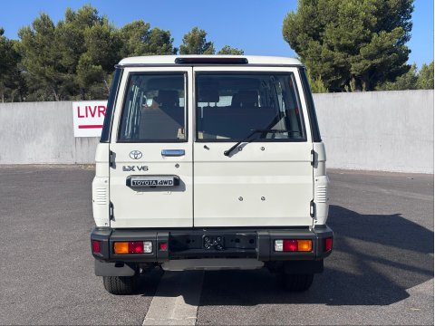 LAND CRUISER GRJ76 4.0L Blanc 2026