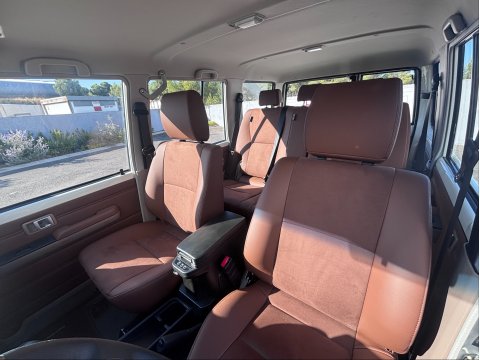 LAND CRUISER GRJ76 4.0L Blanc 2026