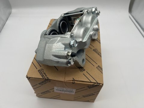 Etrier de frein avant droit pour Land Cruiser KDJ15