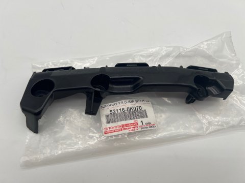 Support guide de pare chocs avant gauche Hilux Vigo 2012-2015