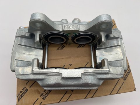 Etrier de frein avant gauche pour Land Cruiser KDJ15