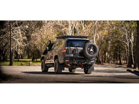 Pare chocs arrière acier Kaymar Toyota Land Cruiser 300