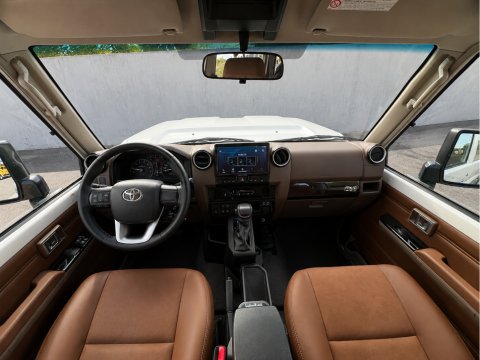 Toyota Land Cruiser GRJ71 40E ANNIVERSAIRE VX V6 4.0L 228CV