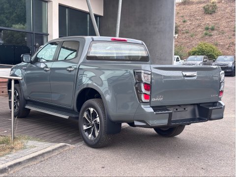 ISUZU D-MAX 2026 PRESTIGE CREW 2.2L 164CV