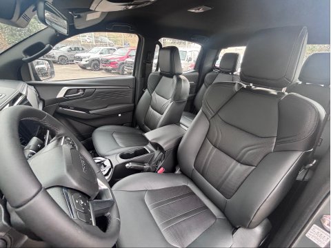 ISUZU D-MAX 2026 PRESTIGE CREW 2.2L 164CV